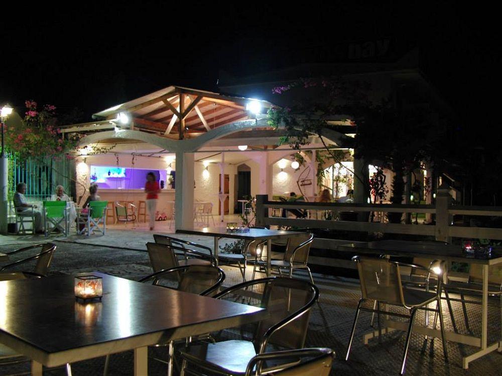 Kavos Bay Seafront Hotel Agia Marina  Екстер'єр фото