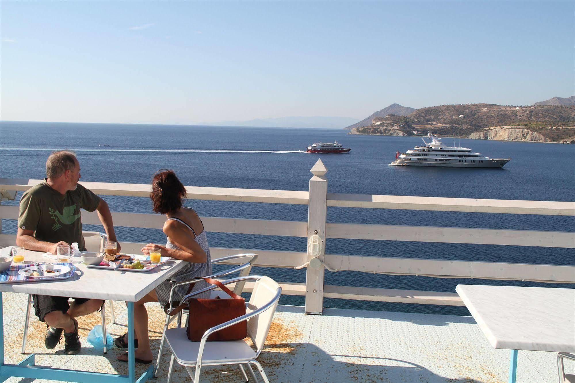 Kavos Bay Seafront Hotel Agia Marina  Екстер'єр фото