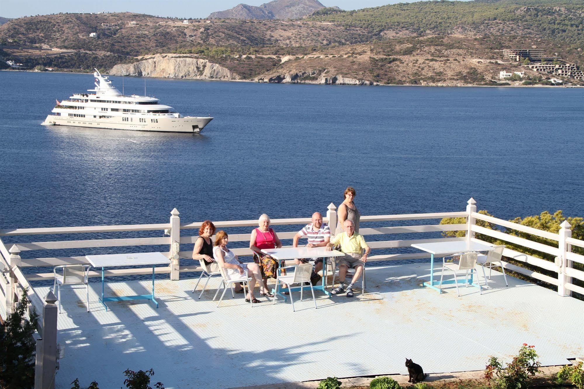 Kavos Bay Seafront Hotel Agia Marina  Екстер'єр фото